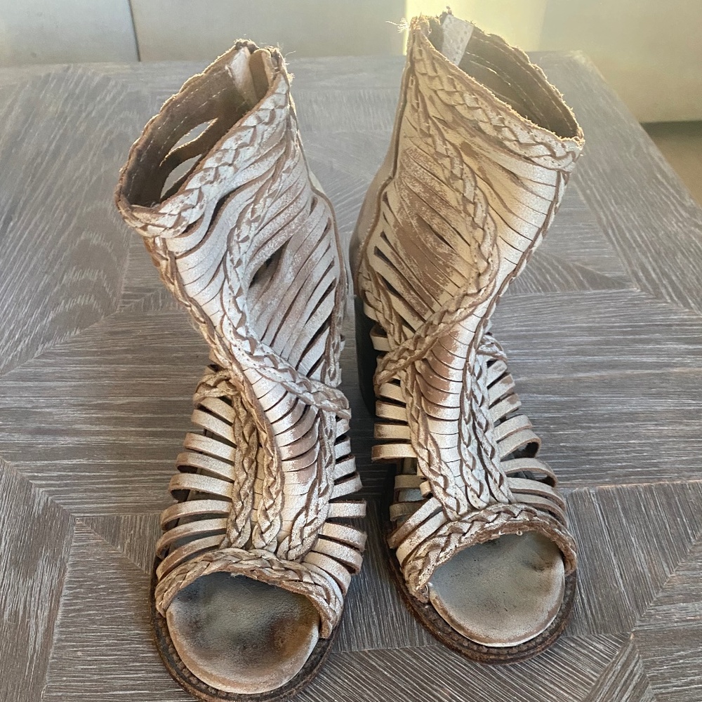 Freebird Bela Sandal Bootie grey sz 9
